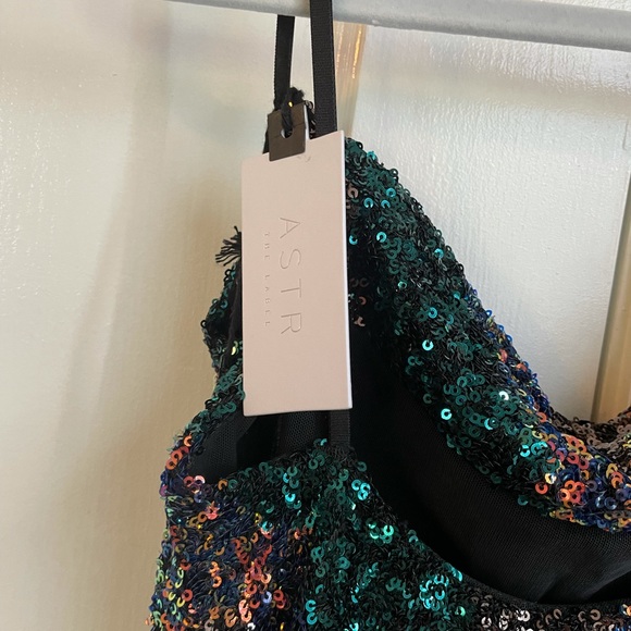 *Final Markdown* NWT ASTR the Label Sequined Dress - Picture 5 of 9
